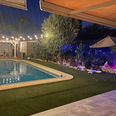 Suite Piscina: Alojamiento Privado con Sofá Cama San Vicente Raspeig Exterior photo