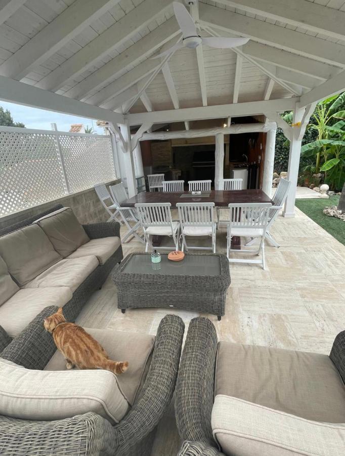 Suite Piscina: Alojamiento Privado con Sofá Cama San Vicente Raspeig Exterior photo