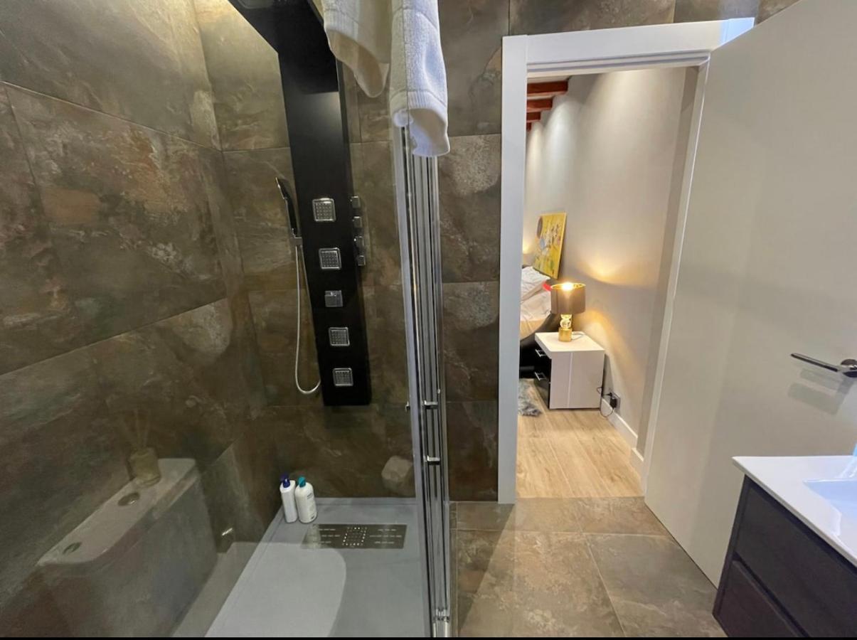 Suite Piscina: Alojamiento Privado con Sofá Cama San Vicente Raspeig Exterior photo