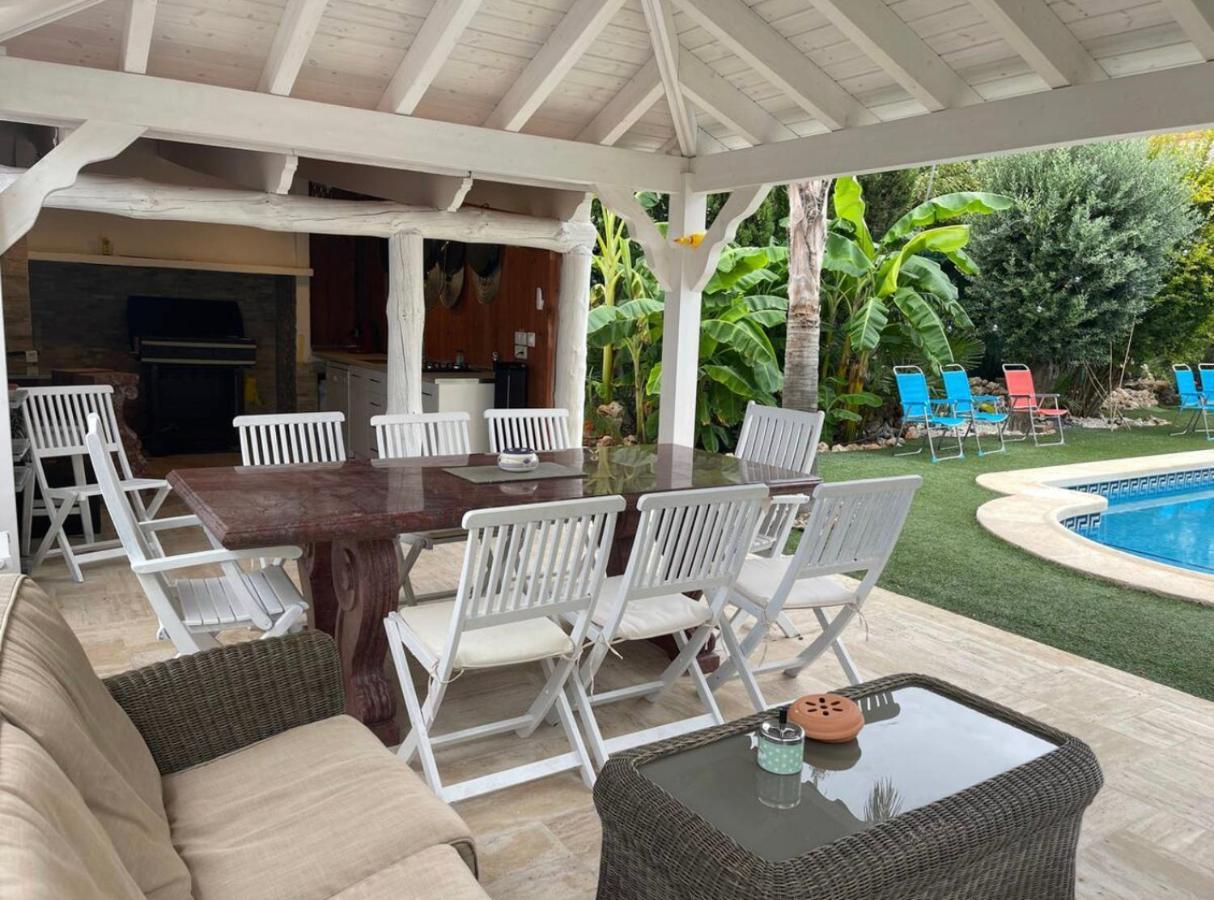 Suite Piscina: Alojamiento Privado con Sofá Cama San Vicente Raspeig Exterior photo