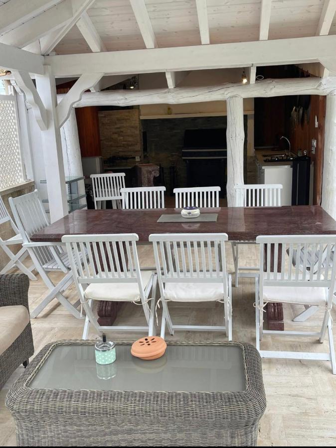 Suite Piscina: Alojamiento Privado con Sofá Cama San Vicente Raspeig Exterior photo
